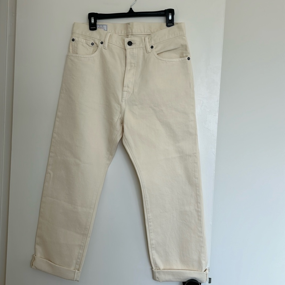 Gap off white original denim men’s 30x28 (brand new)